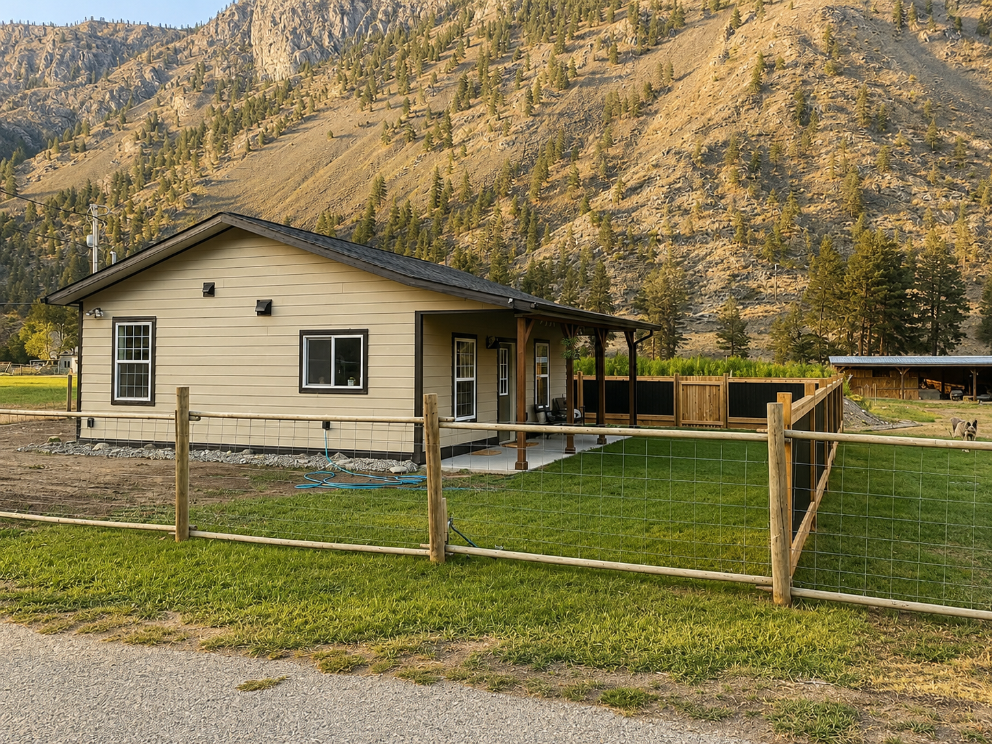 The Paisley Guest House | Keremeos, BC