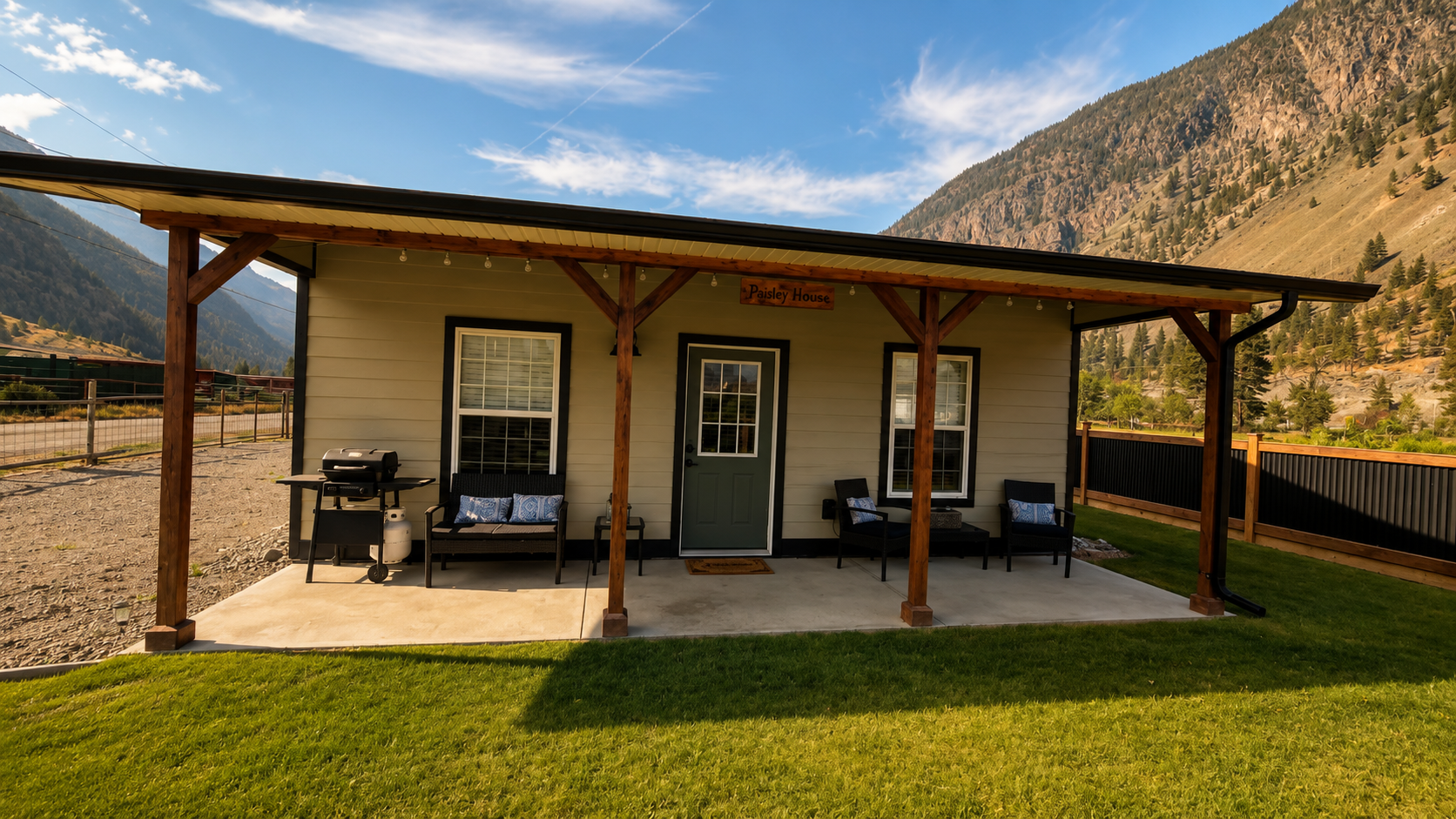The Paisley Guest House | Keremeos, BC